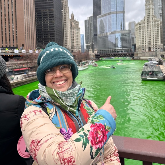 Meet your Posher, (Danni) Dahyana - Picture 3 of 17